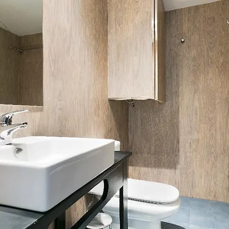 Salles Aparthotel