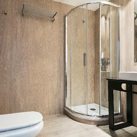 Salles Aparthotel