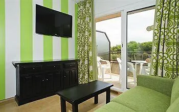 Salles 3* Л'Эстартит