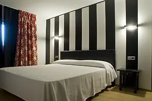 Salles Lägenhetshotell