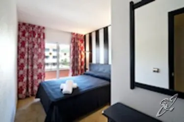 Salles Lägenhetshotell 3*