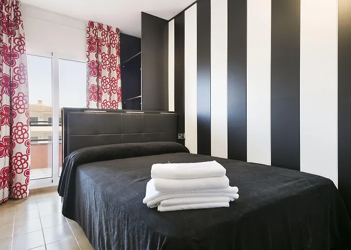 Salles Hotel apartamentowy L'Estartit
